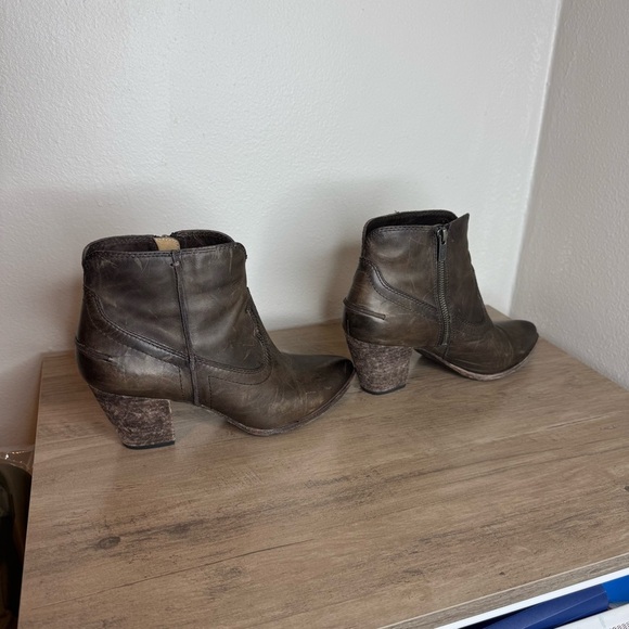 Frye Renee Brown Leather Pointed Heeled Ankle Boots Womens Booties - Picture 8 of 10